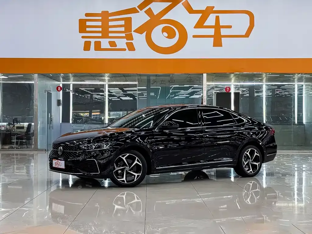 2022 Volkswagen Passat 330TSI Premium