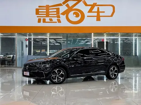 2022 Volkswagen Passat 330TSI Premium
