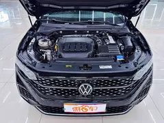 2022 Volkswagen Passat 330TSI Premium, чёрный — фото 5