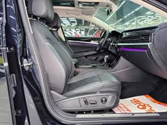 2022 Volkswagen Passat 330TSI Premium, чёрный — фото 10