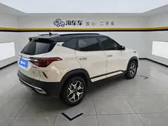 2021 Kia Seltos 1.5L CVT Trend, белый — фото 3