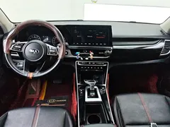 2021 Kia Seltos 1.5L CVT Trend, белый — фото 12