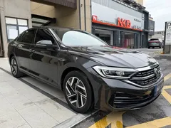 2023 Volkswagen Sagitar 280TSI DSG — фото 3