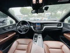 2022 Volvo XC60 B5 4WD Luxury — фото 19