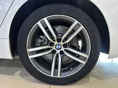 2021 BMW 5 Series 530Li, белый — фото 16