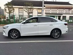 2022 Geely Emgrand 1.5L CVT, белый — фото 4