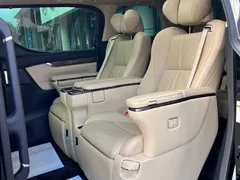 2021 Toyota Alphard Hybrid 2.5L Premium, чёрный — фото 4