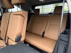 2022 Toyota Highlander 380T 4WD Premium 7, чёрный — фото 12