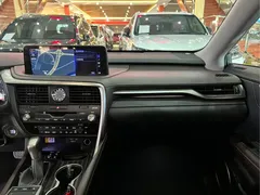 2021 Lexus RX 300 4WD, белый — фото 11