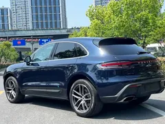 2023 Porsche Macan 2.0T, синий — фото 13