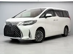 2020 Lexus LM 300h, белый — фото 2