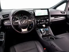 2020 Lexus LM 300h, белый — фото 5