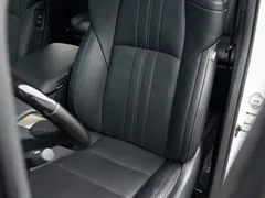2020 Lexus LM 300h, белый — фото 11