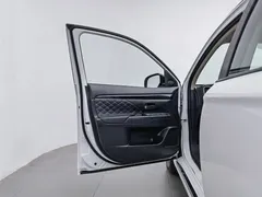 2021 Mitsubishi Outlander 2.0L 2WD 5, белый — фото 8