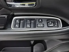 2021 Mitsubishi Outlander 2.0L 2WD 5, белый — фото 9