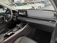 2022 Geely Emgrand 4th Gen 1.5L CVT Premium, синий — фото 18