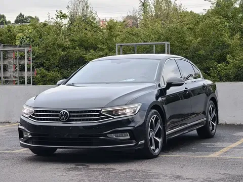 2023 Volkswagen Magotan 200 330TSI DSG