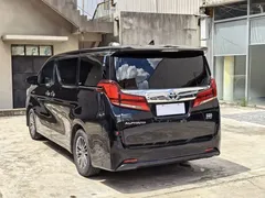 2021 Toyota Alphard Hybrid 2.5L Luxury, чёрный — фото 28