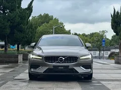 2021 Volvo S60 T4 Luxury — фото 2