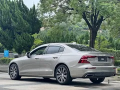 2021 Volvo S60 T4 Luxury — фото 15