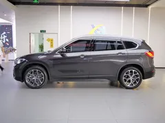 2022 BMW X1 — фото 4