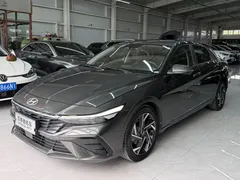 2023 Hyundai Elantra 1.5L CVT LUX Premium — фото 1
