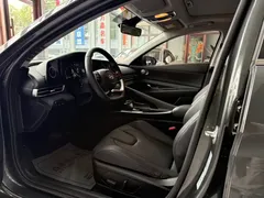 2023 Hyundai Elantra 1.5L CVT LUX Premium — фото 4