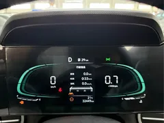 2023 Hyundai Elantra 1.5L CVT LUX Premium — фото 10