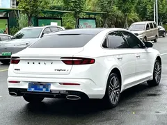 2021 Geely Preface 2.0TD Premium, белый — фото 4