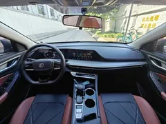 2023 Changan Eado PLUS 1.4T GDI DCT Premium — фото 12