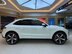 2023 Porsche Macan 2.0T, белый — фото 11