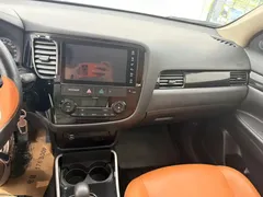 2021 Mitsubishi Outlander 2.0L 2WD 5, белый — фото 12