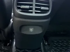 2023 Hyundai Elantra 1.5L CVT LUX Premium, белый — фото 22