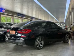 2021 BMW 6 Series GT 630i M Sport Package, чёрный — фото 18