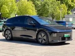 2025 Li Auto i6 2WD Standard, чёрный — фото 3
