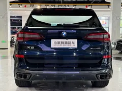 2022 BMW X5 40Li M, чёрный — фото 17