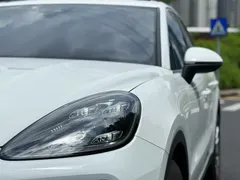 2022 Porsche Cayenne 3.0T Platinum, белый — фото 9