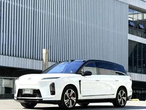 2026 Nio ES8 6-seat Executive Luxury