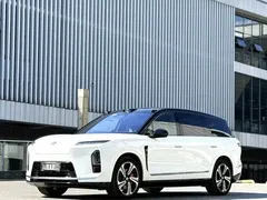2026 Nio ES8 6-seat Executive Luxury, белый — фото 1