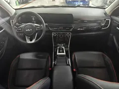 2023 Kia Seltos 1.5L CVT Luxury, чёрный — фото 4