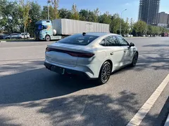 2025 BYD Qin L 120KM, синий — фото 20