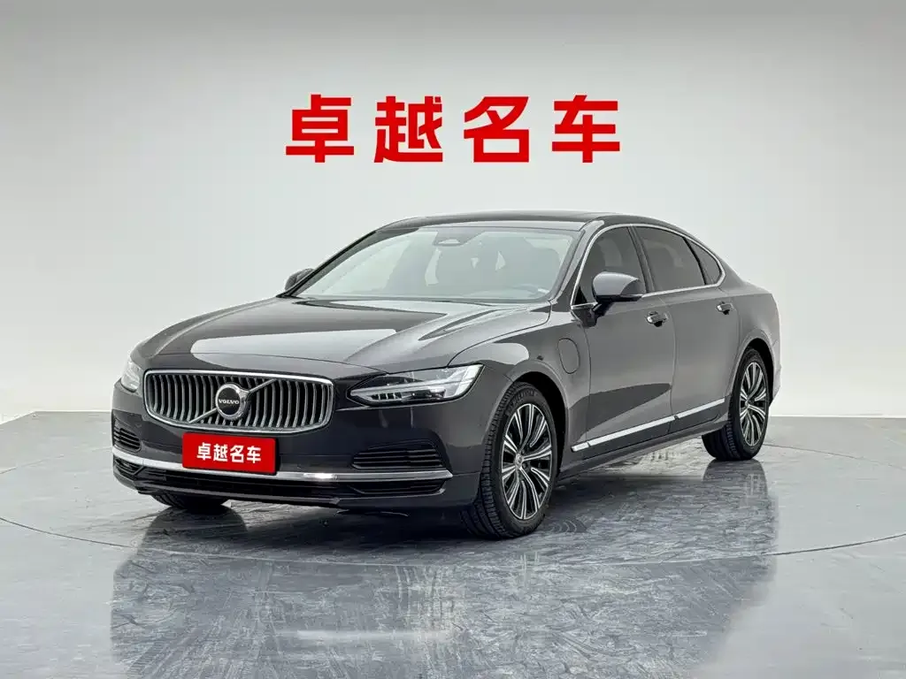 2022 Volvo S90 Hybrid T8 E Hybrid Luxury