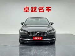 2022 Volvo S90 Hybrid T8 E Hybrid Luxury — фото 2