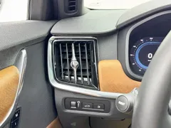 2022 Volvo S90 Hybrid T8 E Hybrid Luxury — фото 21