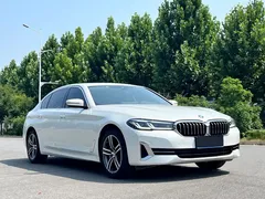 2022 BMW 5 Series 530Li, белый — фото 3