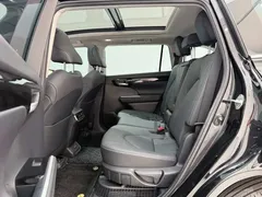 2023 Toyota Highlander 2.5L Smart Hybrid 4WD Luxury 7, чёрный — фото 18
