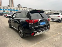 2020 Mitsubishi Outlander 2.0L 2WD 5, чёрный — фото 8