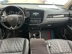 2020 Mitsubishi Outlander 2.0L 2WD 5, чёрный — фото 12