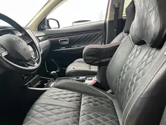 2020 Mitsubishi Outlander 2.0L 2WD 5, чёрный — фото 17