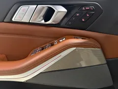 2022 BMW X7 xDrive40i M, чёрный — фото 13